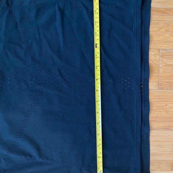 Nike Dri-Fit ADV running singlet - Picture 4 of 5